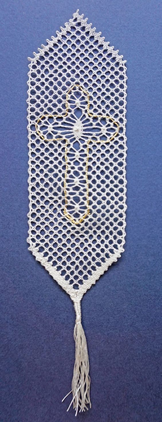 Cross Bookmark Torchon Bobbin Lace Pattern