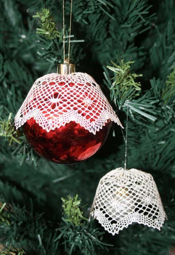 Christmas Baubles Torchon Bobbin Lace Pattern