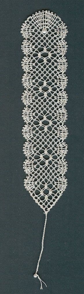 June Birthstone Bookmark Torchon Bobbin Lace Pattern